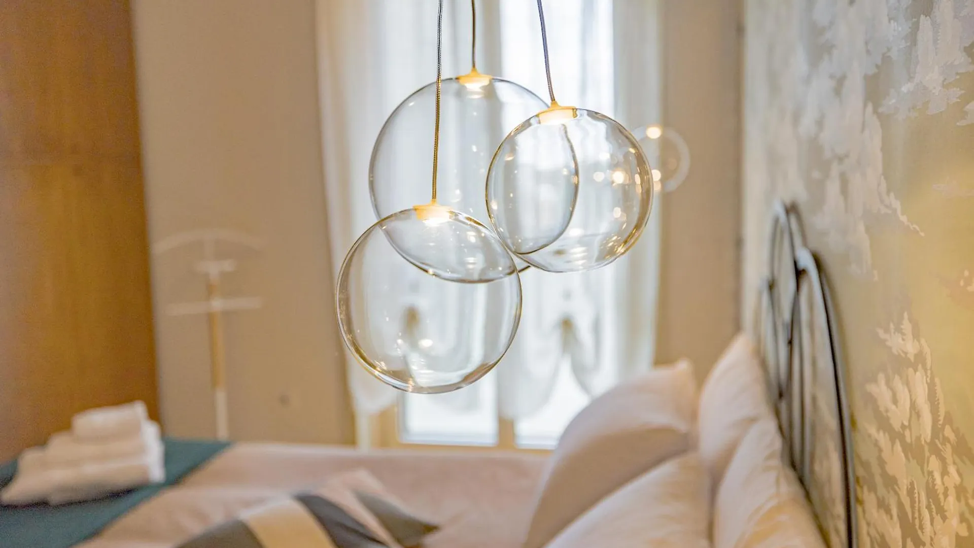 Apartment Elegance & Comfort Central Station 500Mt -15Minuti Duomo Milan Italy